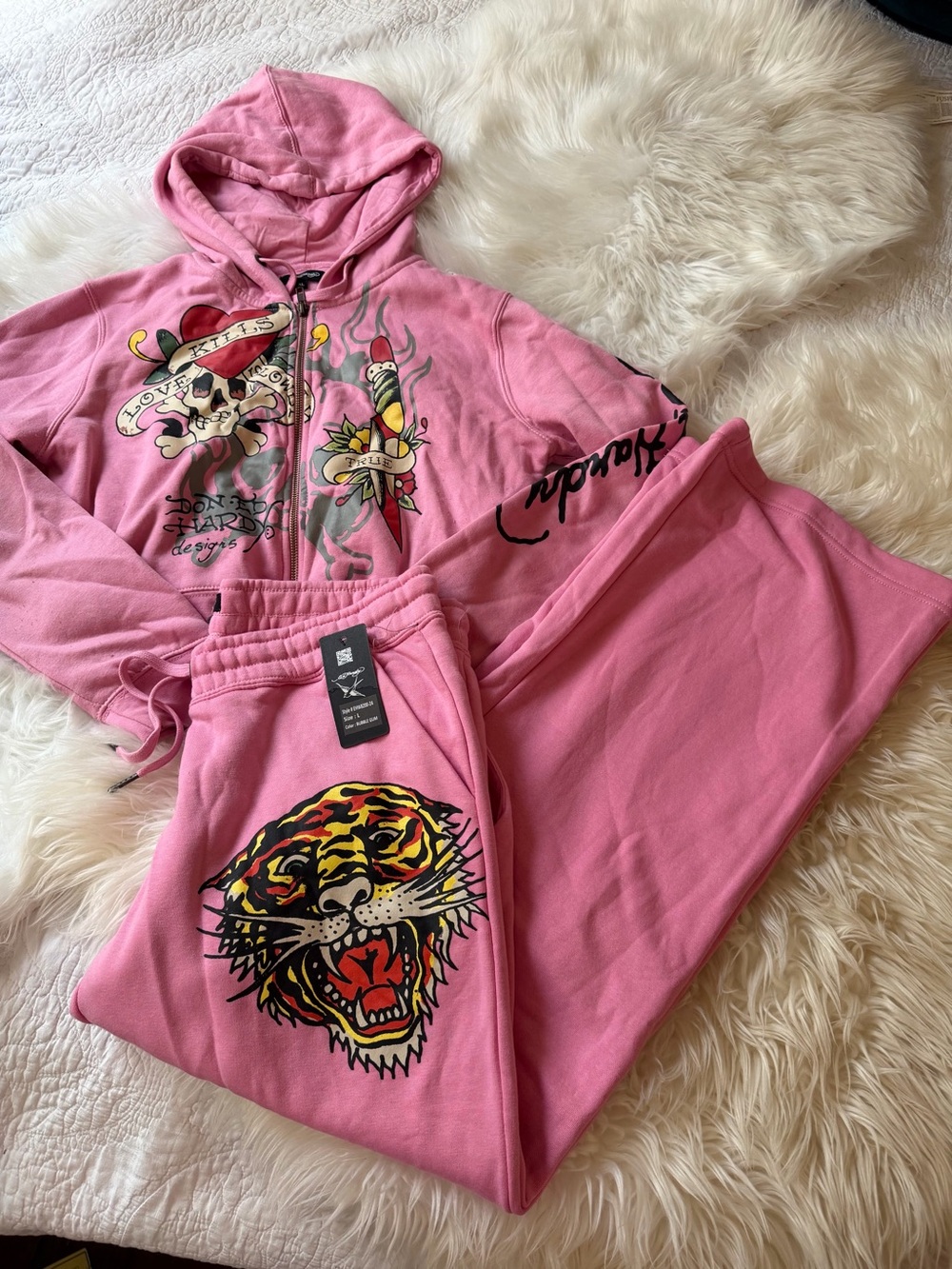 Ed Hardy Pink Hooded leisure Set with Tiger and Tattoo Graphics